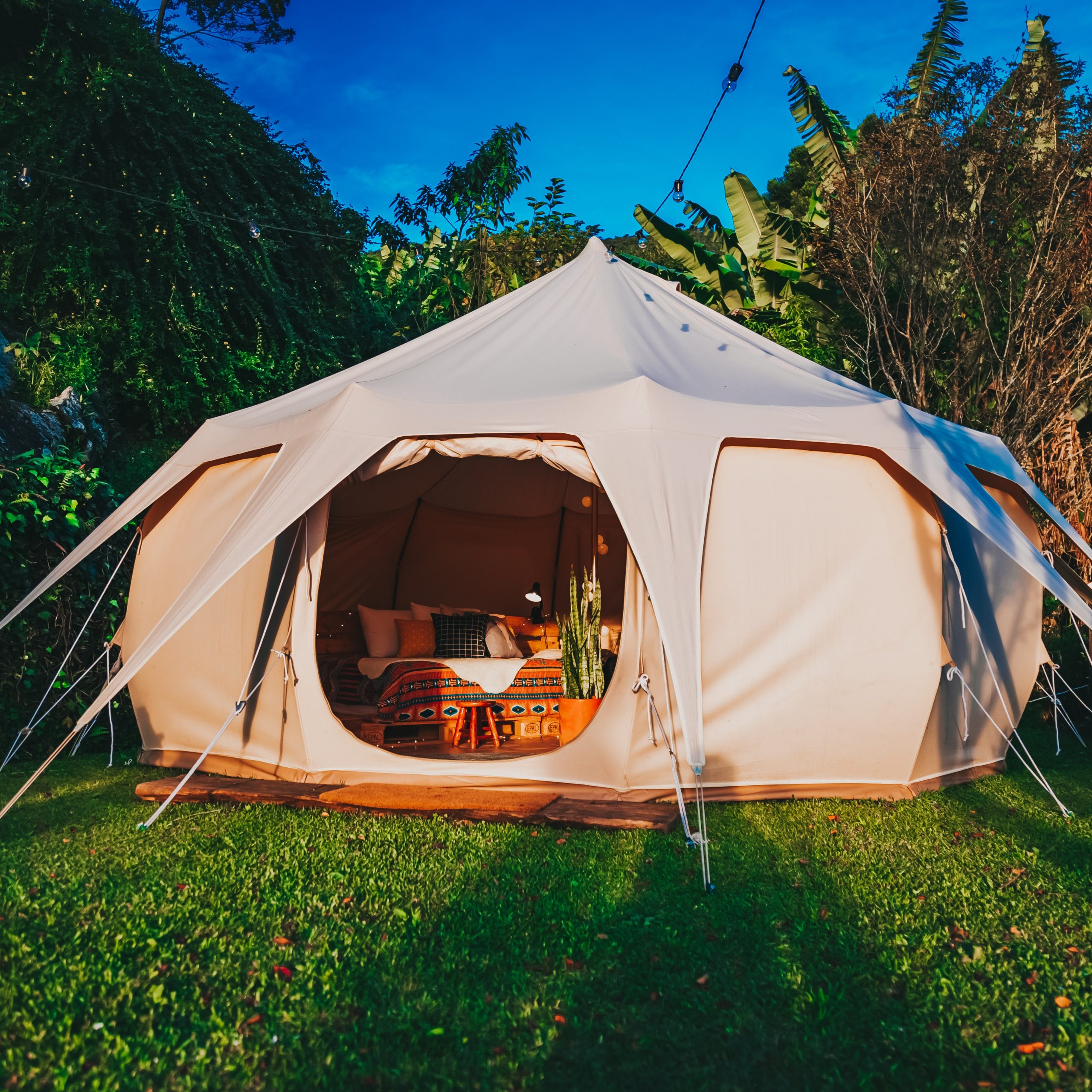 Tent trip with a child – what should I take with me?